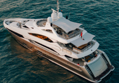 Dubai: Ultimate 5 Stars Super Luxury Yacht Experience